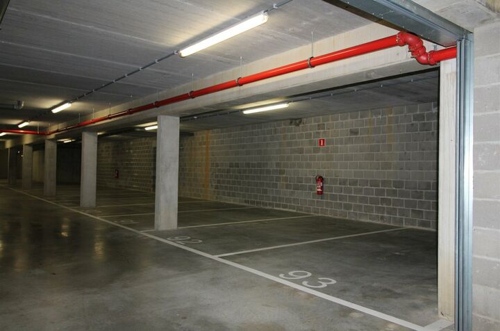 Parking - Binnenstaanplaats te huur in KORTENBERG