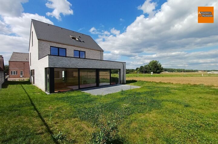 Villa for sale in MEERBEEK